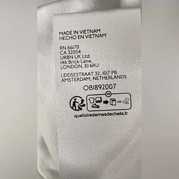 FREE PEOPLE -Can't Get Enough Mini Sequin Skirt - Silver size 0 - Picture 11 of 14